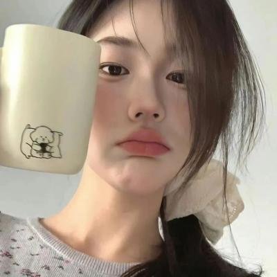 只能亲吻不幸同学了!